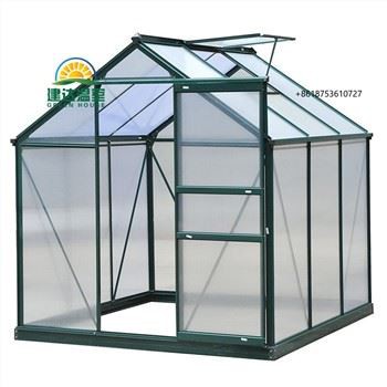 Sala de treball amb llum solar